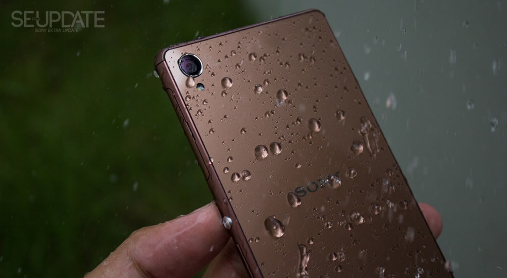1_XperiaZ3Review_Water