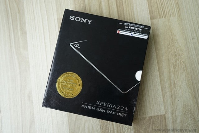 Xperia-Z3-Premium-Pack_1-640x427