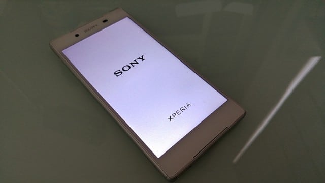 Xperia-Z5-unboxing_5-640x360