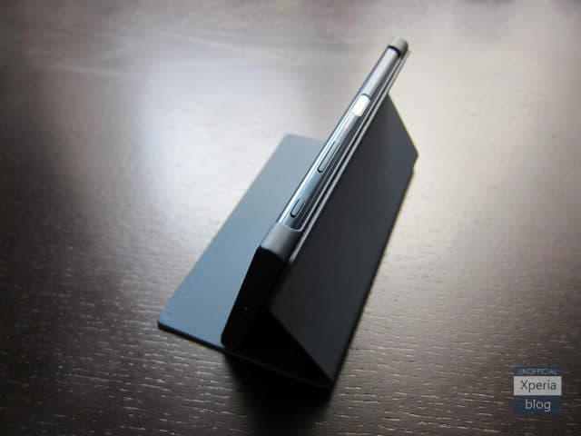 xperia-xz-scsf10-style-cover-stand_11-640x480