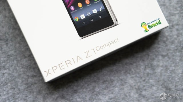 Xperia-Z1-Compact-Retail-Packaging_2-640x359