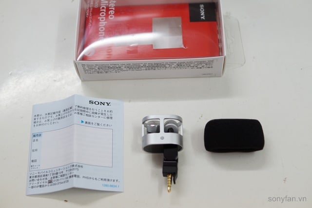 Sony-STM10-unboxing_4